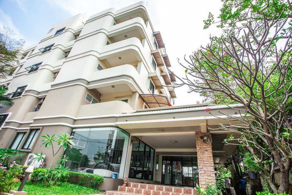 Apartment Baan Boonanan Apartment