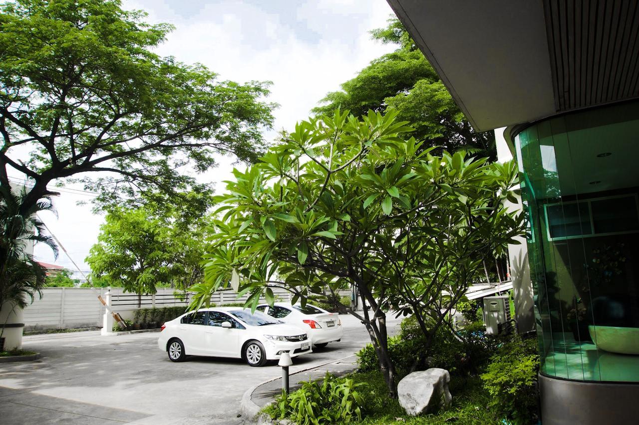 Baan Boonanan Apartment *